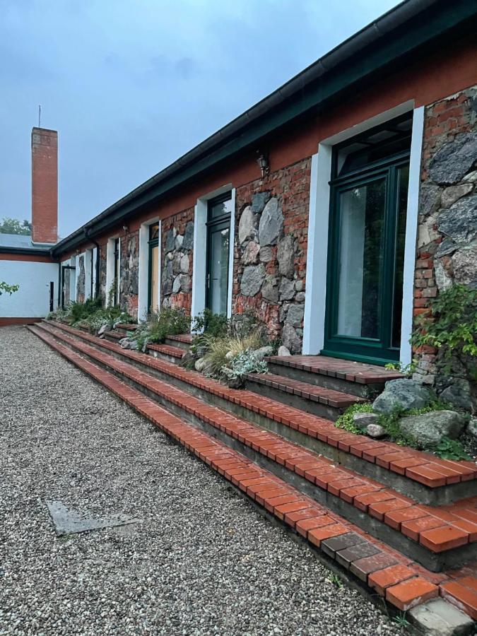 Radlerzimmer Mit Duschbad Und Minikueche In Neu Gaarz, Mitten In Der Natur Exterior foto